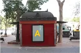 Quioscos en la Plaza de España y Plaza Juan XXIII, nudo de tráfico y entrada al centro de Cartagena